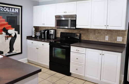 Winston - Salem House | Pet-Friendly Retreat Near Reynolda House & Wake Forest U