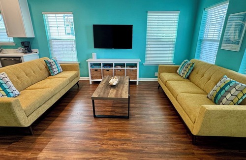 Downtown House | Prime Location: Steps from Downtown & Near Pensacola Beach