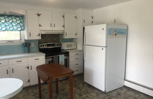 York Beach House | Convenient Stays Near Downtown York Beach and Amenities