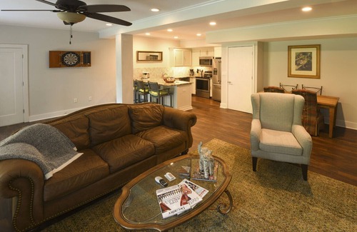 University Hills House | Prime Location Steps from Ole Miss Football Stadium!