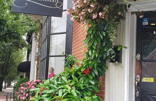 Wilmington House | Prime Location in Trolley Square - Perfect for Families