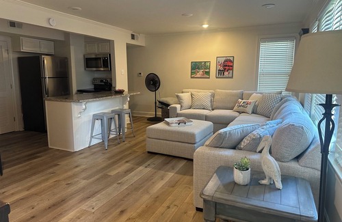 Oxford Condo | Walking distance to Vaught Hemmingway Stadium! Perfect for football Weekends!