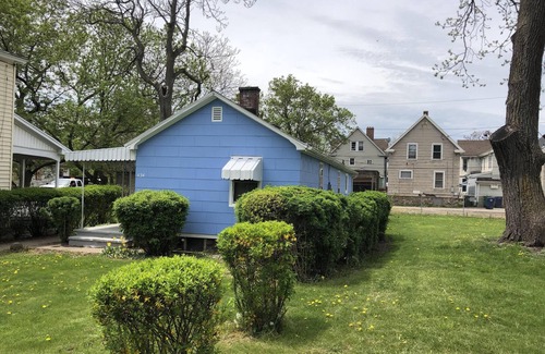 Downtown Niagara Falls House | Prime Location Near Falls, Casino & Canada - Pet Friendly