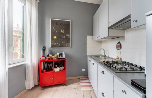 Gianicolense Apartment | Convenient Access to Trastevere with Family-Friendly Amenities