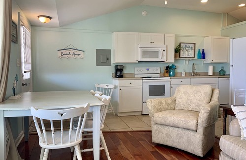 Topsail Beach House | Beachfront Bliss at Wall Cottage - Child-Friendly Retreat