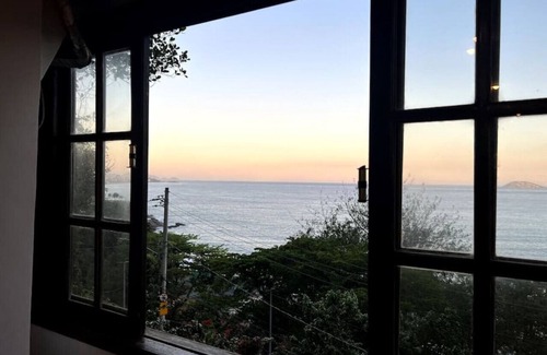 Leblon Apartment | Ocean View Retreat: Steps to the Beach & Pet Friendly