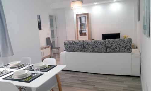 Ciudad Jardin Apartment | Discover Wallada Damasco: Family-Friendly Retreat