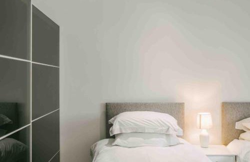 Chulmleigh House | Pet-Friendly Wallingbrook Lodge with 9.5/10 Guest Rating