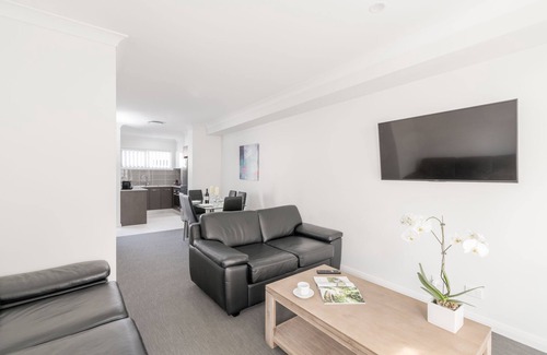 Wallsend Apartment | Experience Wallsend on Longworth with Ocean View Amenities