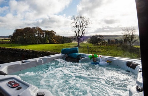 Brampton House | Discover the Comfort of Walltown Byre - Pet and Child Friendly