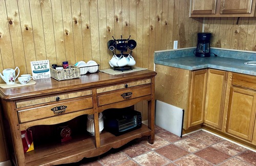 Negreet House | Welcoming Walnut Getaway: Perfect for Family Retreats