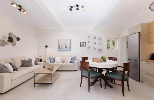 Alepou Villa | Walnut House - Tranquil Retreat with Private Garden Oasis