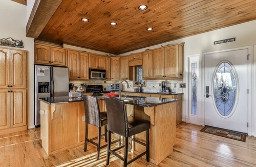 Walnut Mountain Cabin | Top-Rated Walnut Mountain Lodge in Ellijay, GA Awaits You