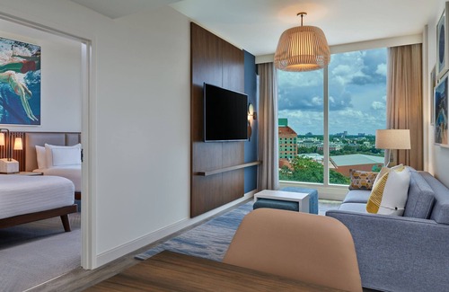 Bay Lake Hotel | Experience Walt Disney World Swan Reserve: 4-Star Hospitality