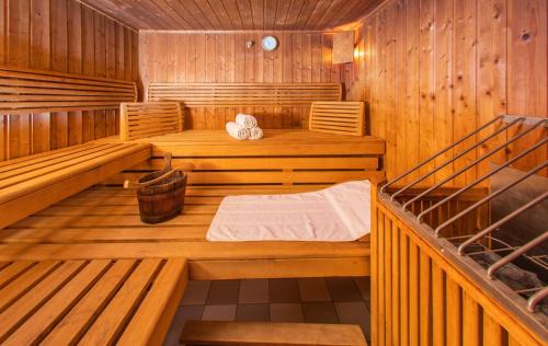 Assling Apartment | Oceanfront Escape at Walter's Gästehaus - Rated 9.6/10!