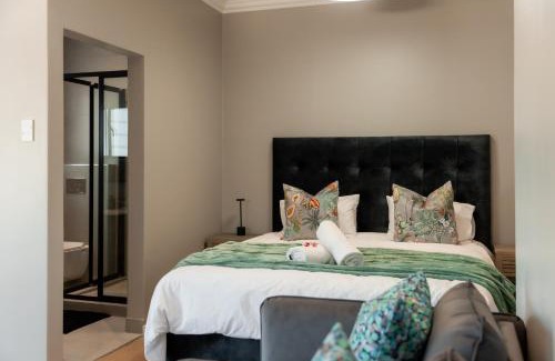 Port Elizabeth Apartment | Walton Cottages of Mill Park, Port Elizabeth