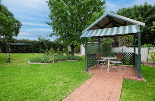 Hillvue House | Inviting Oceanfront Stay at Waltzing Matilda - Hillvue