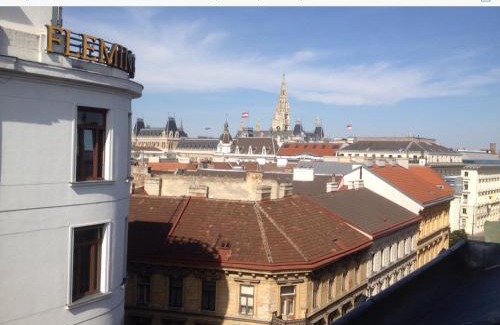 Josefstadt Apartment | Discover Walzhofer Apartment - Family-Friendly Retreat