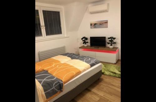 Josefstadt Apartment | Discover Walzhofer Apartment - Family-Friendly Retreat