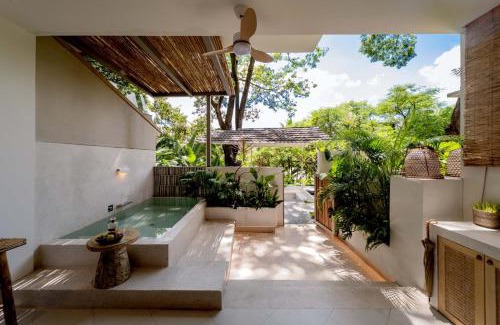 Jinghong Hotel | Wanan Tinglan Wild Luxury Resort Designer Hotel