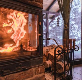 Korczyna Ski Chalet | Wanatówka: Oceanfront Retreat with Exceptional 9.9 Rating