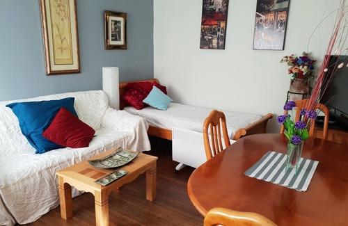Cronulla Apartment | Relaxing Retreat Near Wanda Beach and Cronulla Golf Course