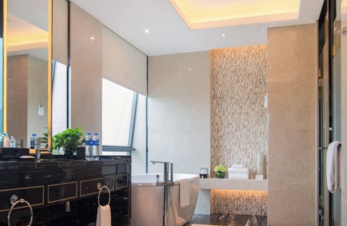 Zengcheng Hotel | Discover Wanda Realm Guangzhou Zengcheng with Pool & Dining