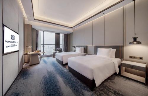 Chenggong Hotel | Discover Wanda Realm Kunming: Family-Friendly 5-Star Stay