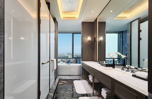 Chaoyang Hotel | Indulge at Wanda Vista Changchun - 5-Star Family Retreat