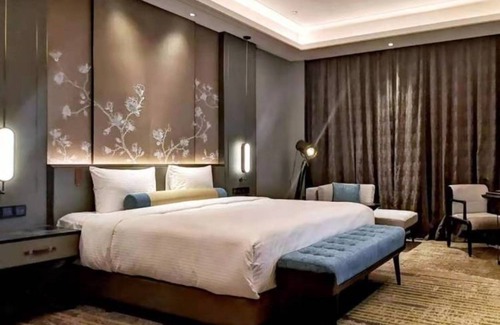 Chaoyang Hotel | Indulge at Wanda Vista Changchun - 5-Star Family Retreat