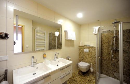 Lam Hotel | Discover the Wonders at Wander und Aktiv Hotel Rösslwirt