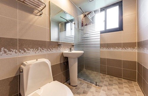Wando Hotel | Eco-Friendly Comfort at Wando Zeus - Ideal for Families