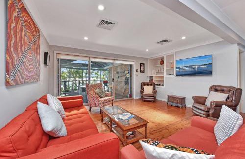 Wangi Wangi House | Wangi Dreaming: Family-Friendly Retreat for Memorable Getaways