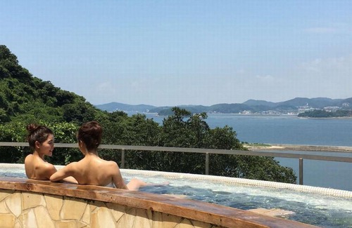Nishiuracho Hotel | Relax at Wano Resort Hazu with Hot Tub & Easy Access