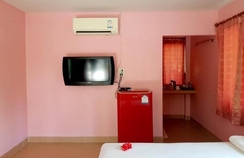Pak Nam Pran House | Welcoming Wansawang Homestay: Pet and Child Friendly Stay