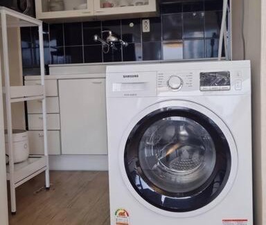 Wangsimnidoseon-dong Apartment | Convenient Hotel Near Subway Line 2 with Family Amenities