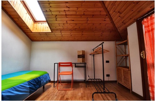 Alzano Lombardo Bed & Breakfast | Family-Friendly WAOBAB B&B with Kitchen Amenities