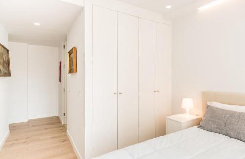 Moncloa-Aravaca Apartment | Elegant BNBHolder Apartment III near Plaza de España