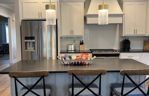 Auburn House | Discover War Eagle Hideaway: Family-Friendly Retreat