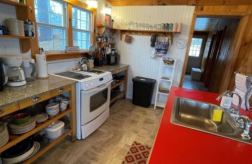 Standish Cottage | WARD'S COVE Sebago Lake