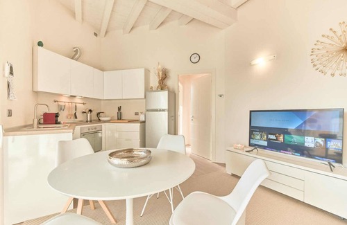 Rivoltella Apartment | Warda A12 Exclusive Holigarda with Oceanfront Pool Access