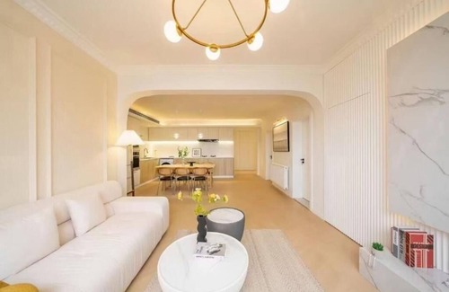 Huangpu Apartment | Warm 4Bedroom Apartment with Huangpu River View