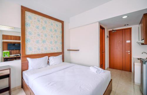 Pondokcina Apartment | Warm and Cozy Studio at Margonda Residence 3 Apartment By Travelio