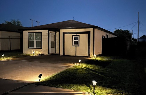Southgate House | Warm and cozy yet very spacious 4- bedroom home in Lubbock