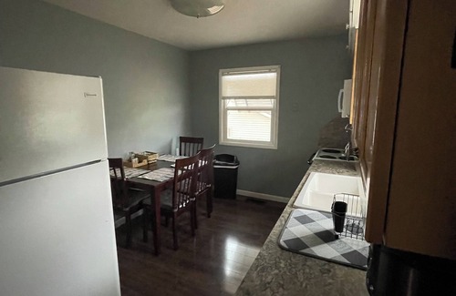 Clearfield House | Warm and friendly house in Clearfield with AC, WiFi, 2 king beds, 2 bathrooms