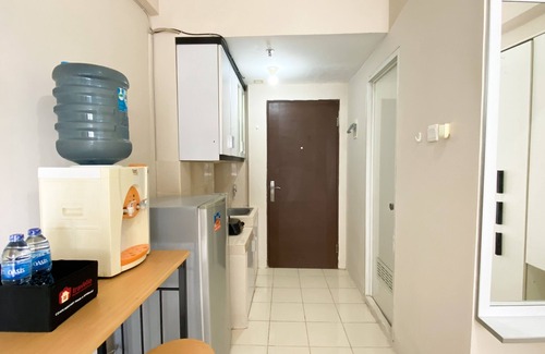 Sunter Apartment | Cozy Studio Room with Kitchen at Sunter Park View Apartment