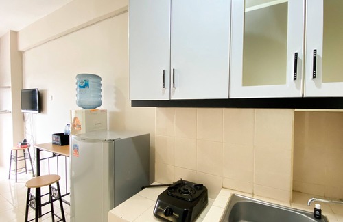 Sunter Apartment | Cozy Studio Room with Kitchen at Sunter Park View Apartment