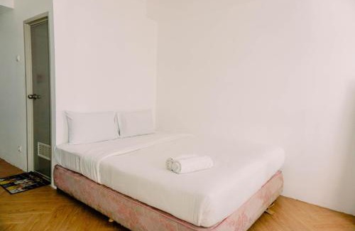 South Tangerang Apartment | Cozy Urban Studio Room in Serpong Apartment by Travelio