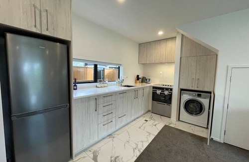 Merivale House | Warm and Stylish 2BR Home