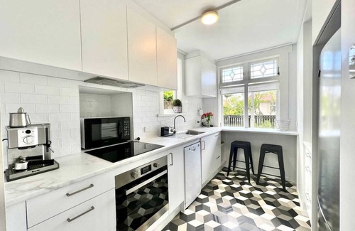 Devonport Apartment | Warm and Sunny Home Steps from Devonport Beaches